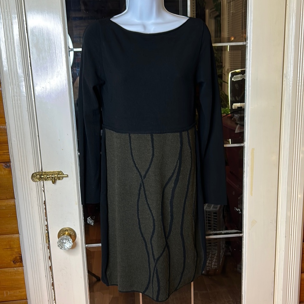 Sarah Pacini Two-Tone Moss Green and Black Knit Long Sleeve Dress